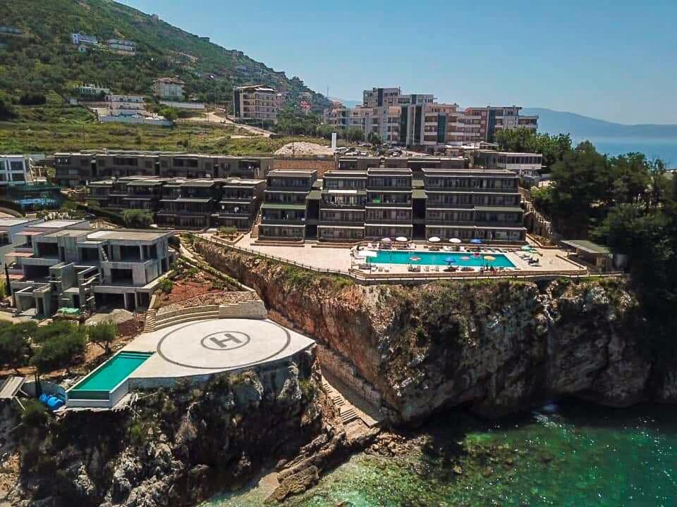 Aqua Holiday Apartments Vlorë Buitenkant foto