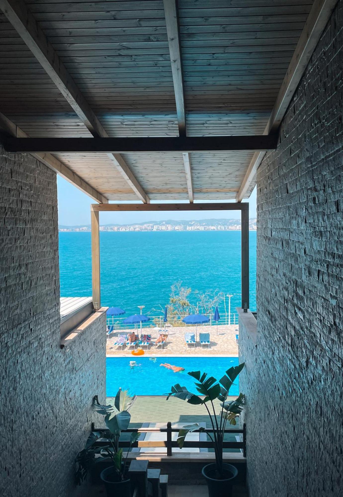 Aqua Holiday Apartments Vlorë Buitenkant foto