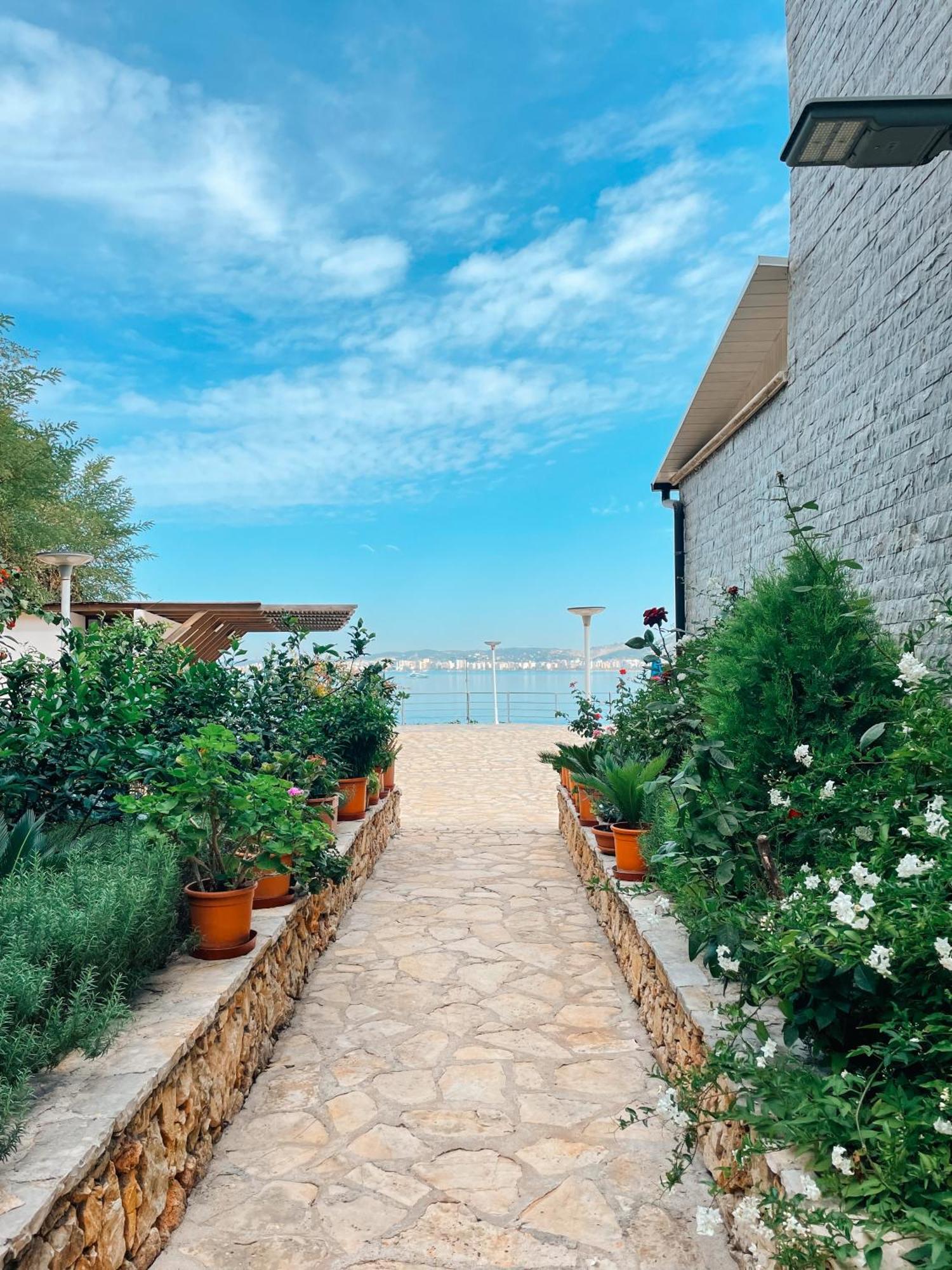 Aqua Holiday Apartments Vlorë Buitenkant foto