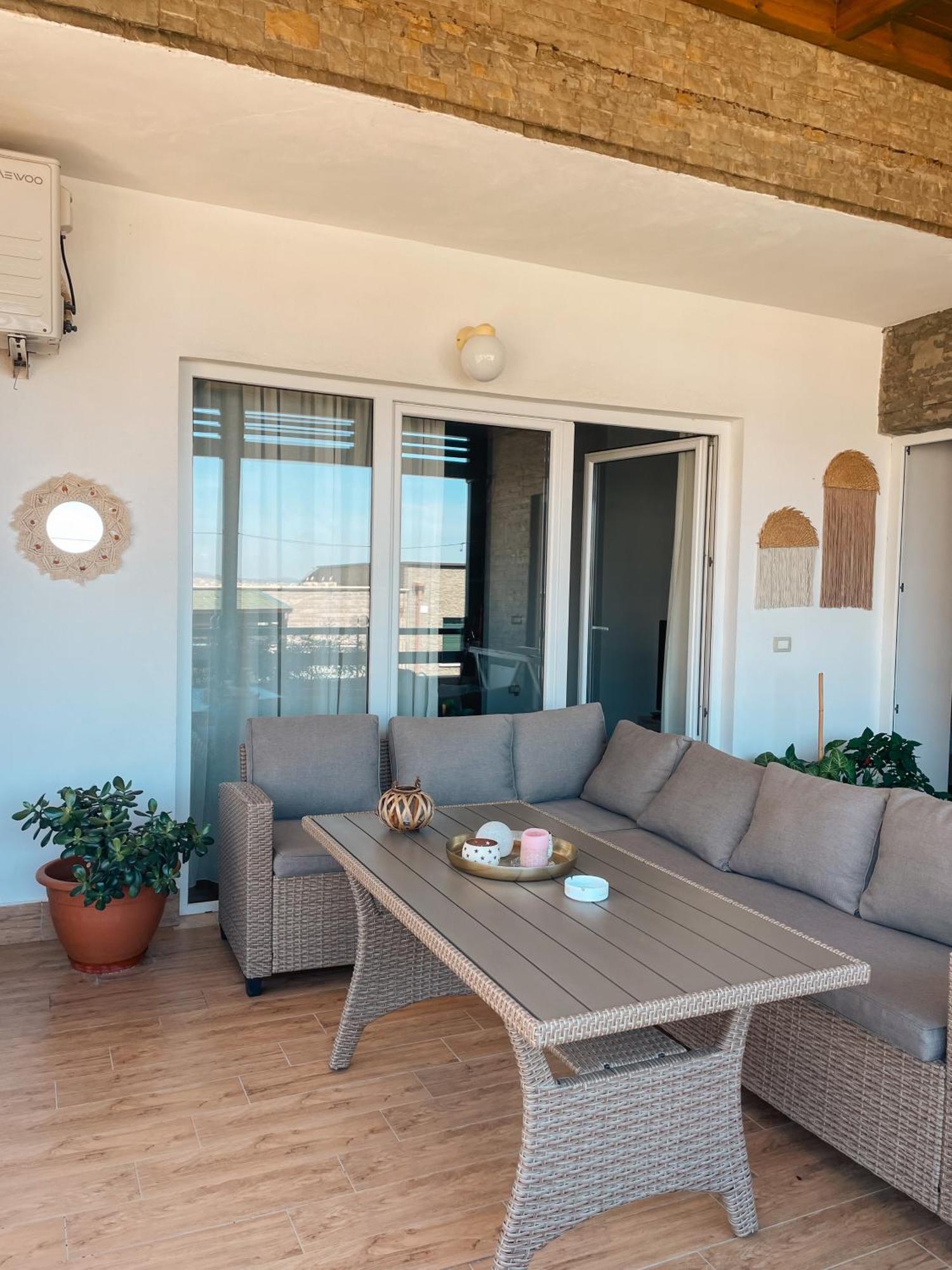 Aqua Holiday Apartments Vlorë Buitenkant foto