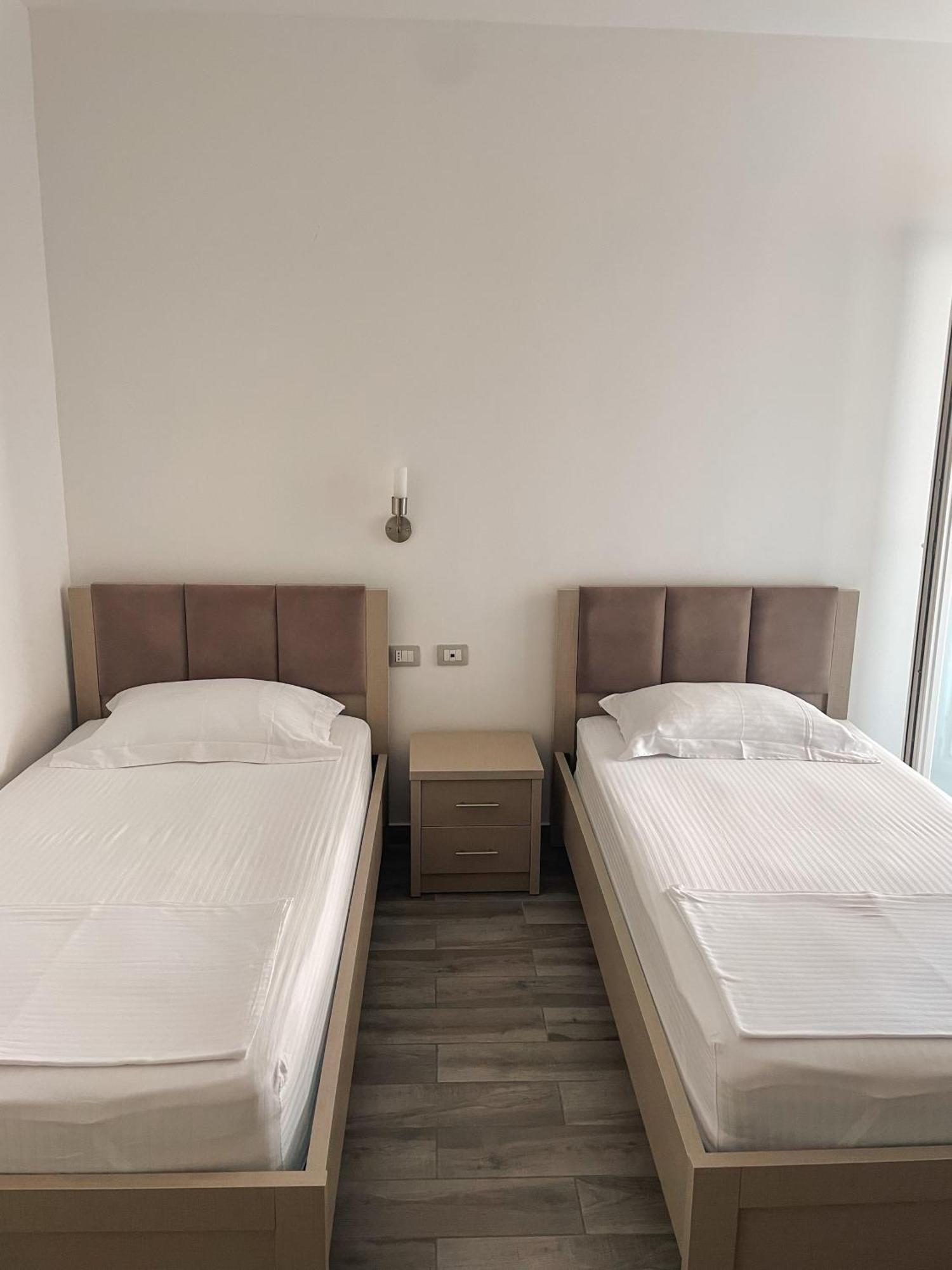 Aqua Holiday Apartments Vlorë Kamer foto